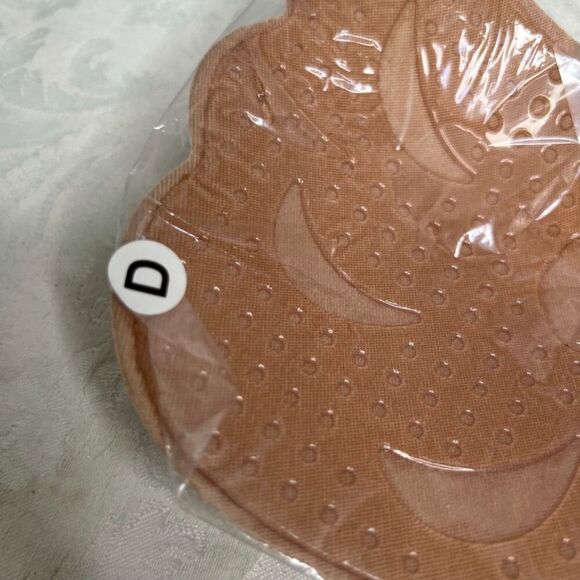 NEW Sticky Butterfly Bra with Center Tie Nude Color Size D - Picture 6 of 6